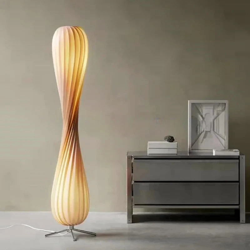 The Gyeonghu-gung Floor Lamp